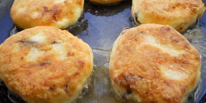 Рецепт творожные сырники с тыквой и сливами