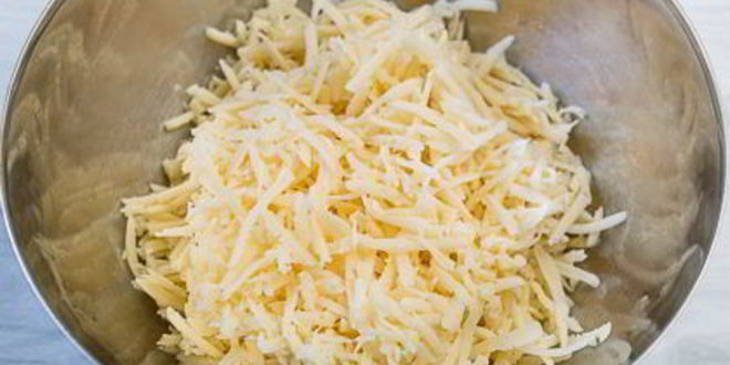 Рецепт сырный хворост к пиву