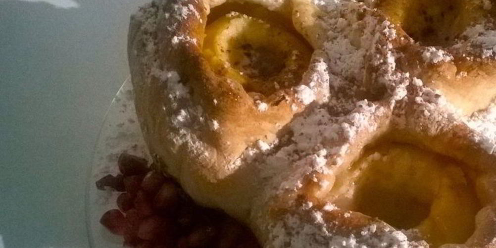 Как приготовить дрожжевое тесто с яблоками