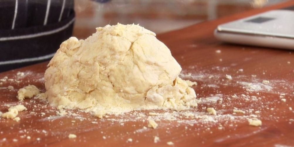 Рецепт тесто для пирогов на кефире без дрожжей