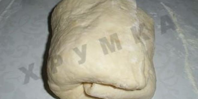 Рецепт пресное тесто для пирожков и ватрушек на кефире без дрожжей