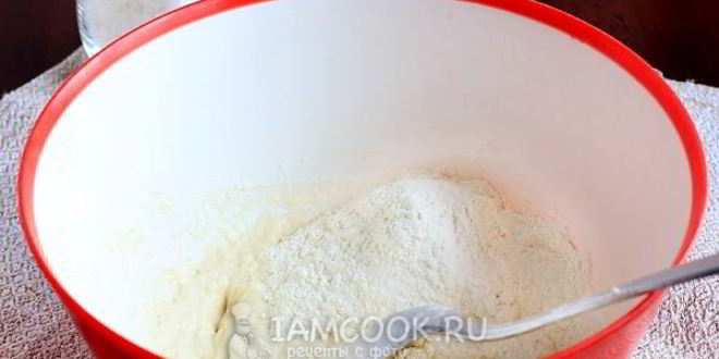 Рецепт тесто для пирогов на кефире без дрожжей