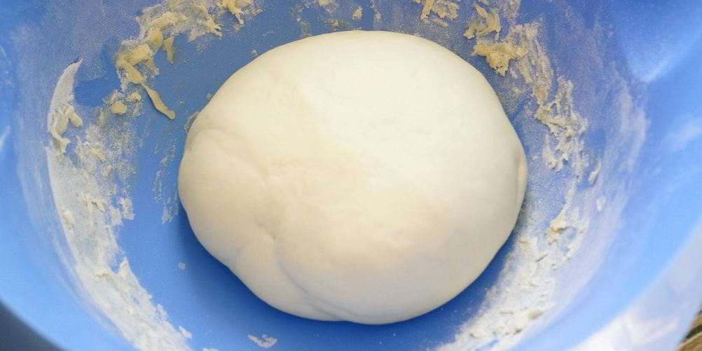 Как приготовить тонкое тесто на пиццу