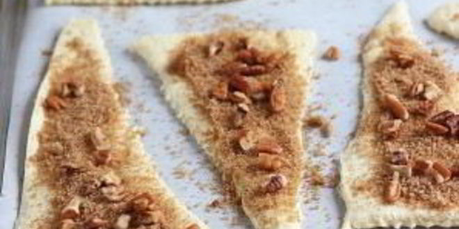 Рецепт выпечка с яблоками из слоеного теста