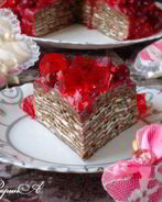 Черемуховый блинный торт с вишневым соусом