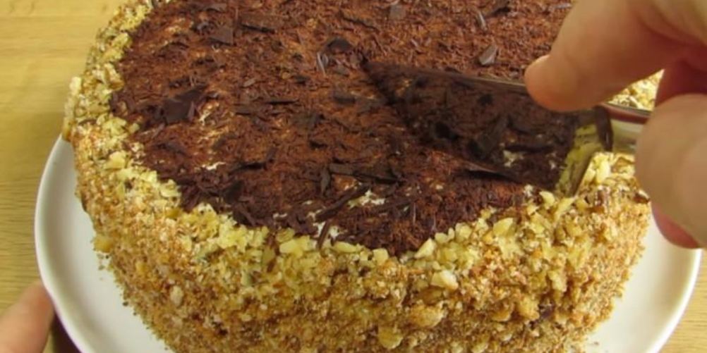 Как приготовить классический сметанный торт без яиц