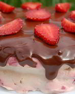 Клубничный мини-тортик