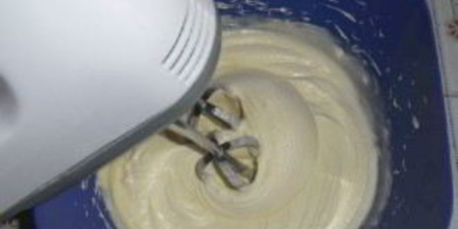 Рецепт легкий и вкусный тортик на кефире