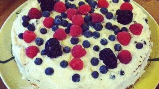 Рецепт Нежный торт с голубикой