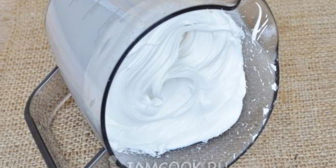 Рецепт торт бисквитный с клюквой и яблоком клубничка