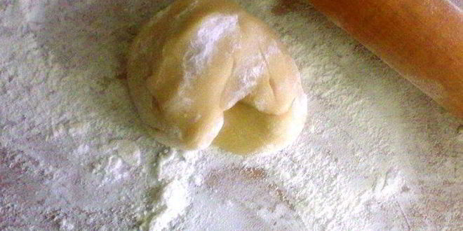 Рецепт торт медовик с черносливом и грецкими орехами