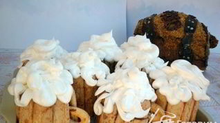 Рецепт Торт Пивные кружки с бочкой пива медовые шарики