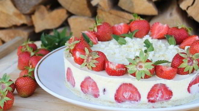 Рецепт Торт с клубникой