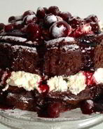 Торт с вишней и сметаной