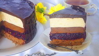 Рецепт Торт Шоколадные сны с ягодной прослойкой