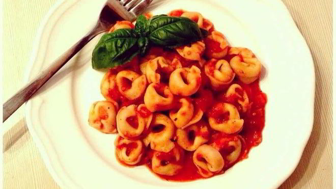 Рецепт Тортеллини в томатном соусе