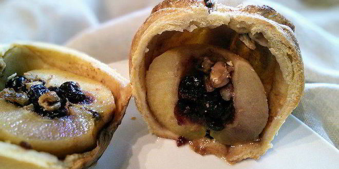 Рецепт яблоки в тесте с сюрпризом