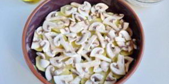 Рецепт картофельная запеканка с грибами и чесноком