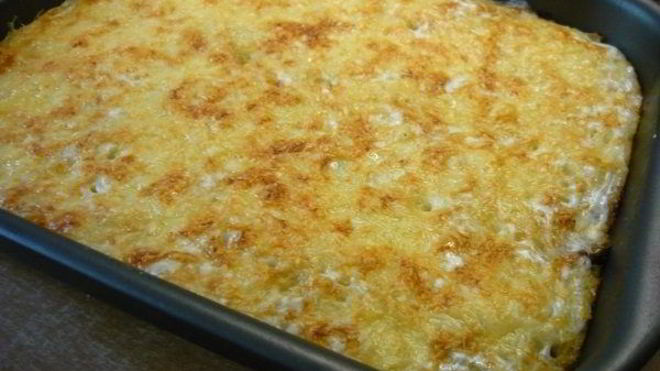 Рецепт Картофельная запеканка с тушенкой в духовке