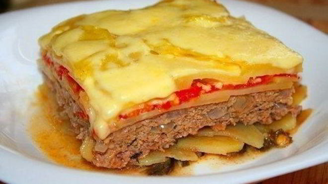 Рецепт Мясная запеканка с помидорами, картофелем и баклажаном