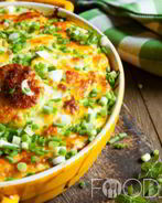 Рисовая запеканка со спаржевой фасолью и лососем