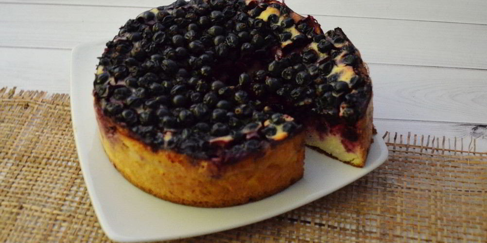 Как приготовить творожная запеканка с черной смородиной