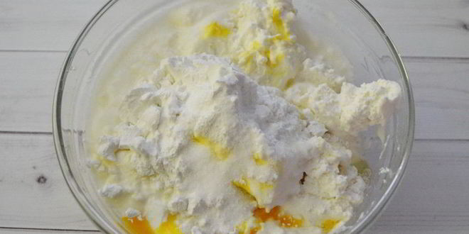 Рецепт творожная запеканка с черной смородиной