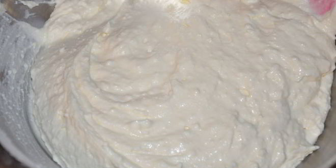 Рецепт творожная запеканка с клубничным соусом