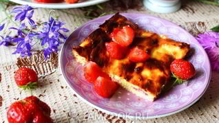 Рецепт Творожная запеканка с клубникой
