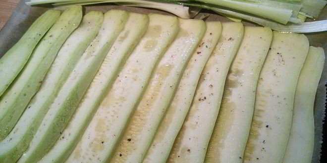 Рецепт запеканка из лосося с кабачком и пореем