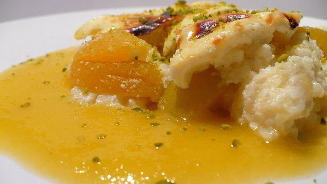 Рецепт Запеканка из манных облачков с абрикосами и фисташками