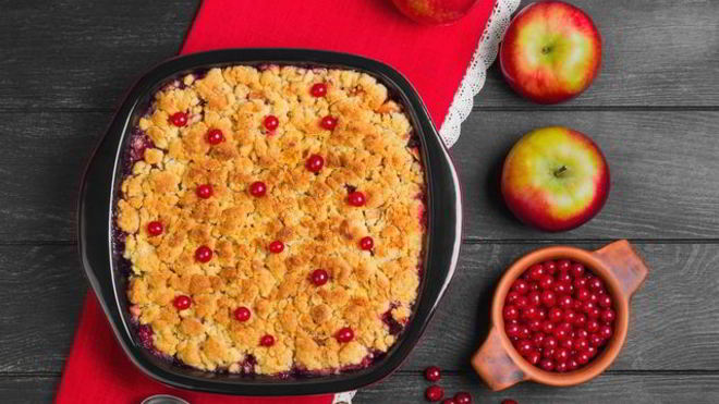 Рецепт Запеканка из овсяных хлопьев с брусникой