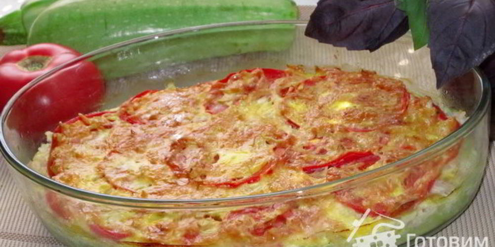 Рецепт запеканка с рисом, кабачками и соусом песто