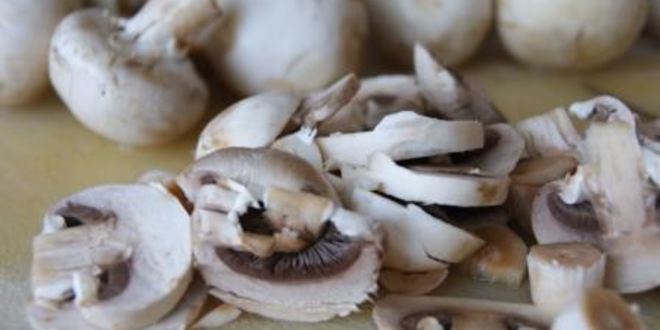 Рецепт запеканка с куриным филе, грибами и картофельным пюре