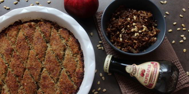 Рецепт запеканка с луковым соусом и кедровыми орешками