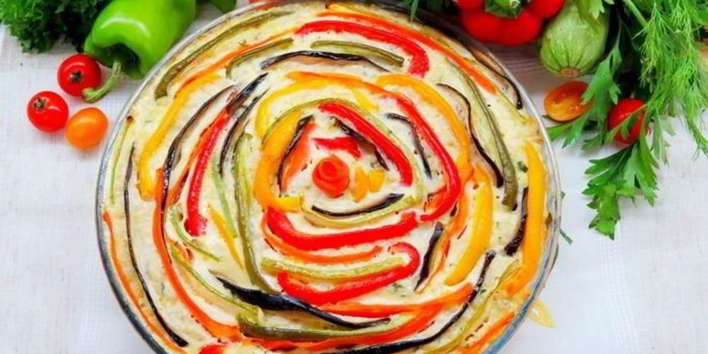 Как приготовить запеканка с рисом, фаршем и овощами