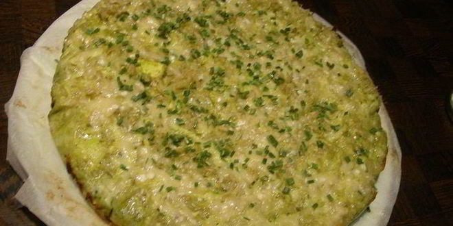 Рецепт запеканка с рисом, кабачками и соусом песто