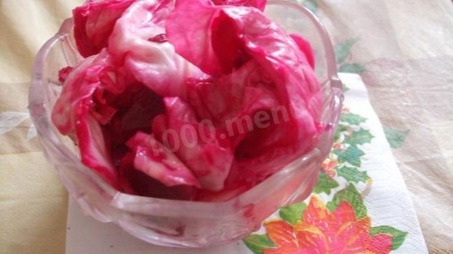 Рецепт Капуста со свеклой в банках