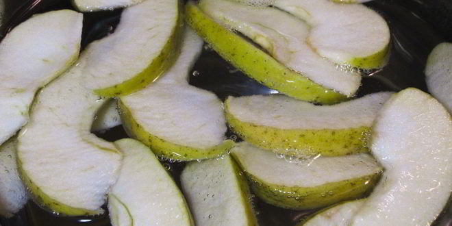 Рецепт компот из клубники и яблок