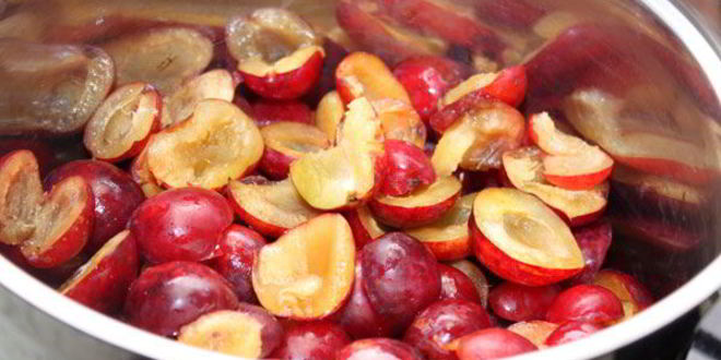 Рецепт компот из слив