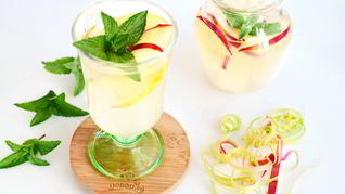 Рецепт Компот с ревенем и яблоками