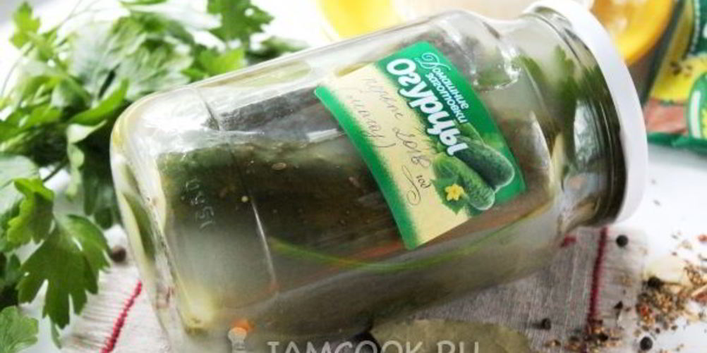 Как приготовить квашеные огурцы в банках