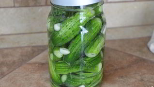 Рецепт Быстрые маринованные огурцы