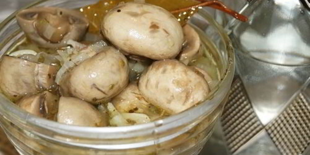 Как приготовить быстрые маринованные шампиньоны