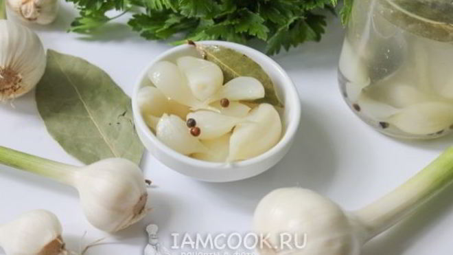 Рецепт Чеснок маринованный на зиму
