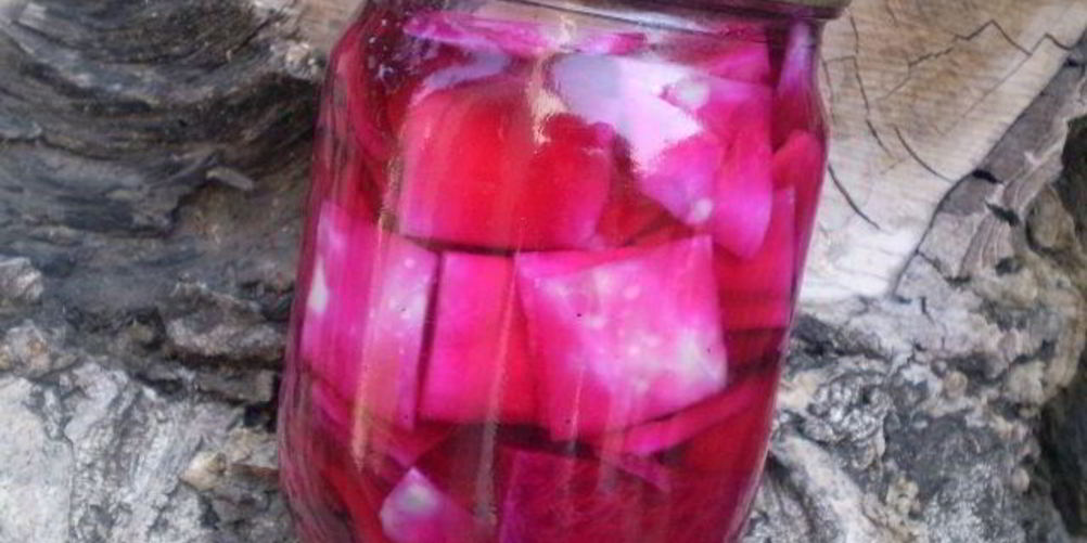 Как приготовить капуста, маринованная кусочками со свеклой