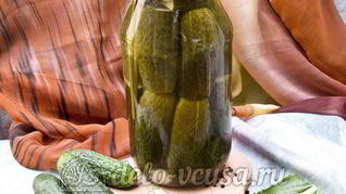 Рецепт Хрустящие маринованные огурцы в банке