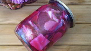 Рецепт Маринованная капуста со свеклой и чесноком
