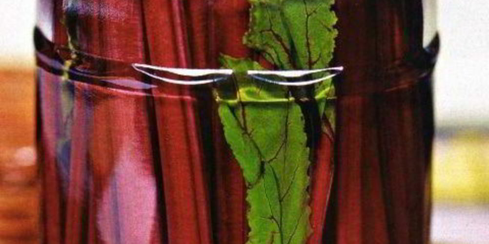 Как приготовить маринованная свекольная ботва