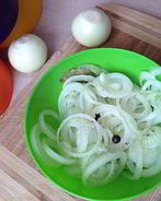 Маринованный лук к шашлыку